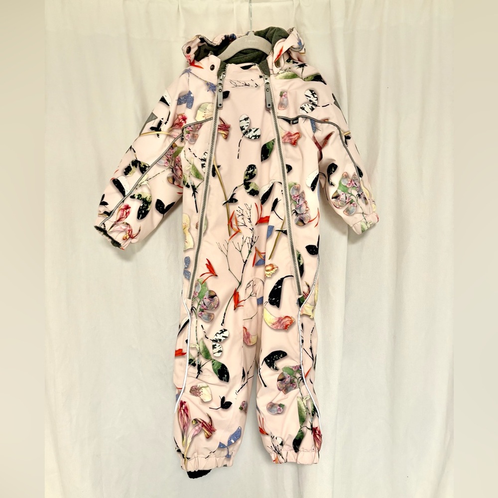 Molo Snowsuit 2t euro size 92 Floral Print